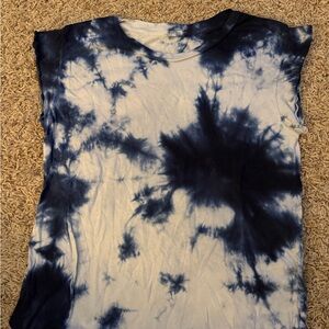 Brandy Melville Navy and White Tie-Dye Tee
